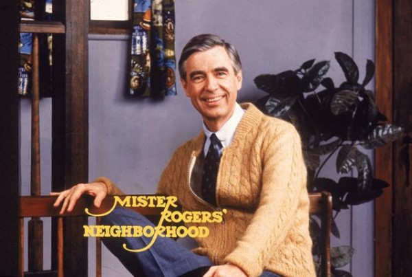 mister-rogers-biopic-a-beautiful-day-in-the-neighborhood-600x403